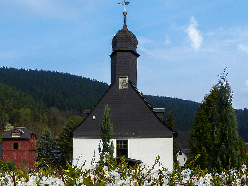 Kirche Unterweißbach